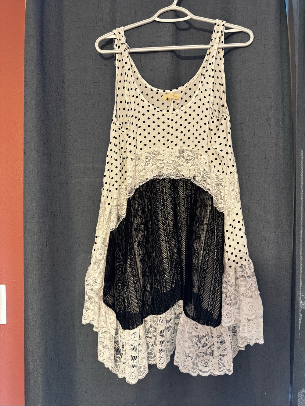 Gorgeous very well made boutique Ryu Black & White Polka Dot Sleeveless Blouse